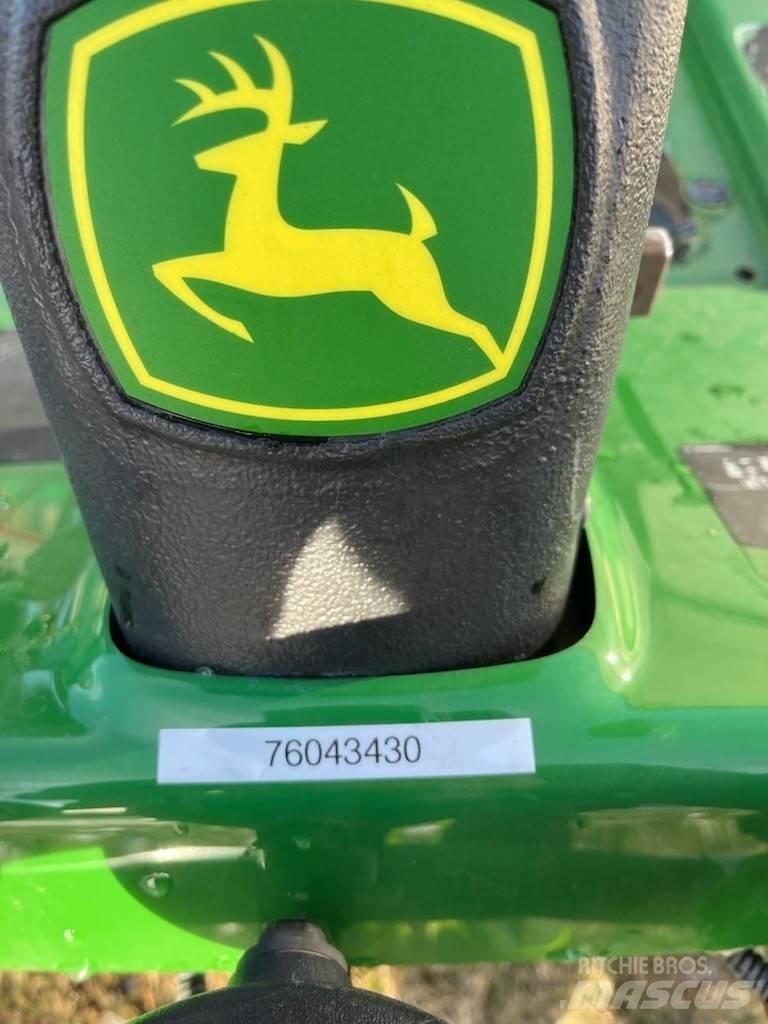 John Deere 7200 A Fairway mowers
