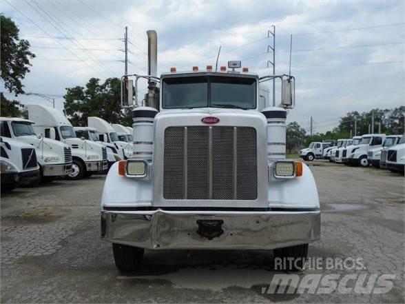 Peterbilt 367 Prime Movers