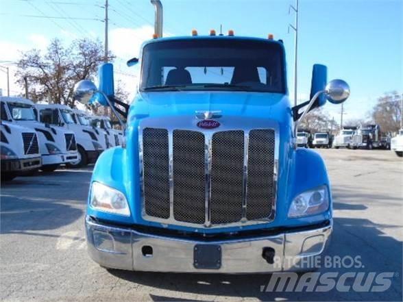 Peterbilt 579 Prime Movers