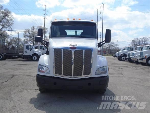 Peterbilt 579 Prime Movers
