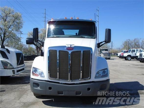 Peterbilt 579 Prime Movers
