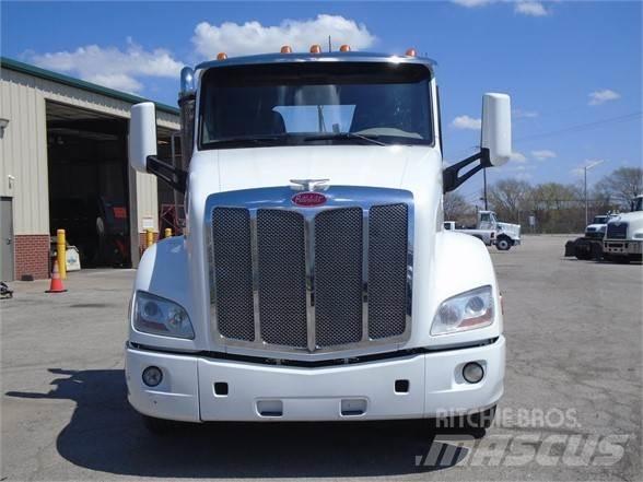 Peterbilt 579 Prime Movers