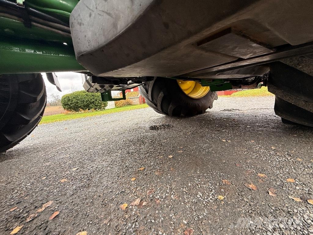 John Deere 6155 R Tractors