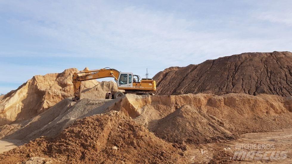Liebherr A 932 Wheeled excavators