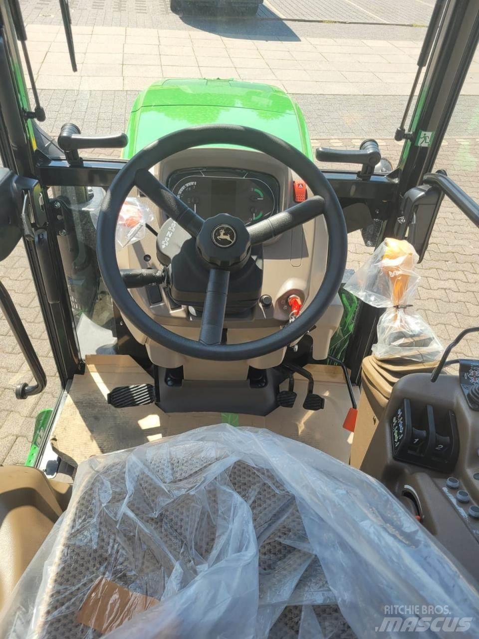 John Deere 5105GV Tractors