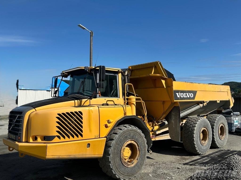 Volvo A 25 D Articulated Haulers