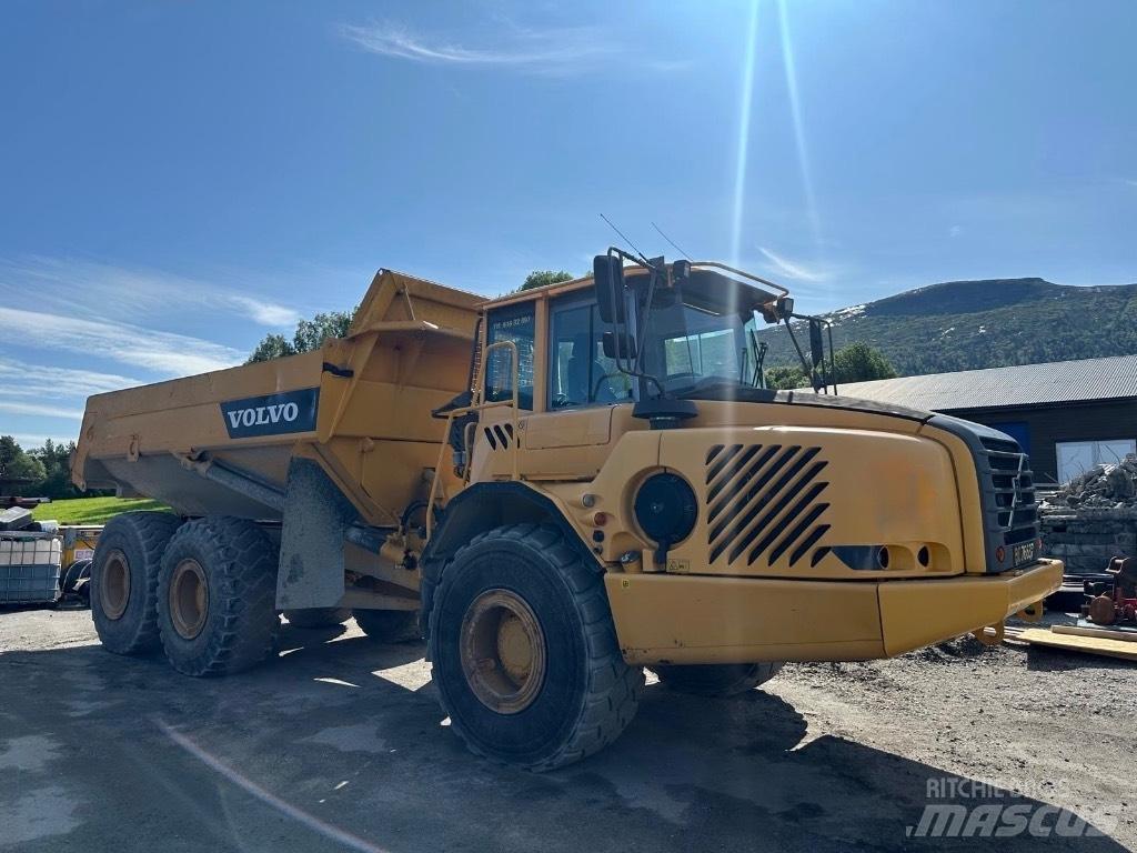 Volvo A 25 D Articulated Haulers