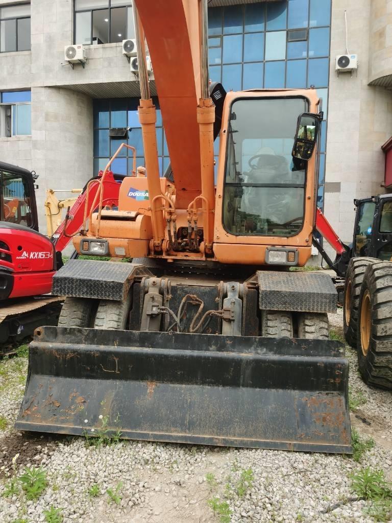 Doosan DH 210 W-7 Wheeled excavators