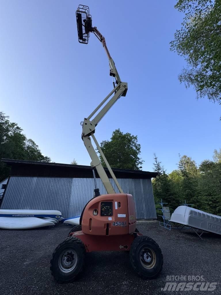 JLG 450 AJ Articulated boom lifts