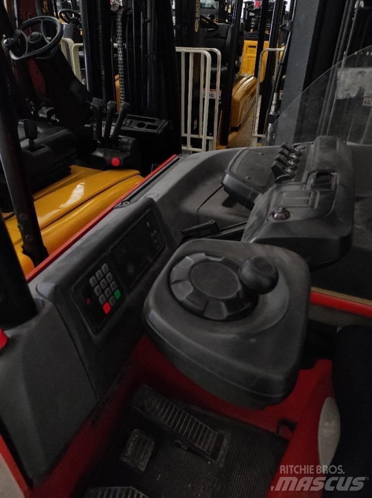 BT RR E 160 M Reach truck