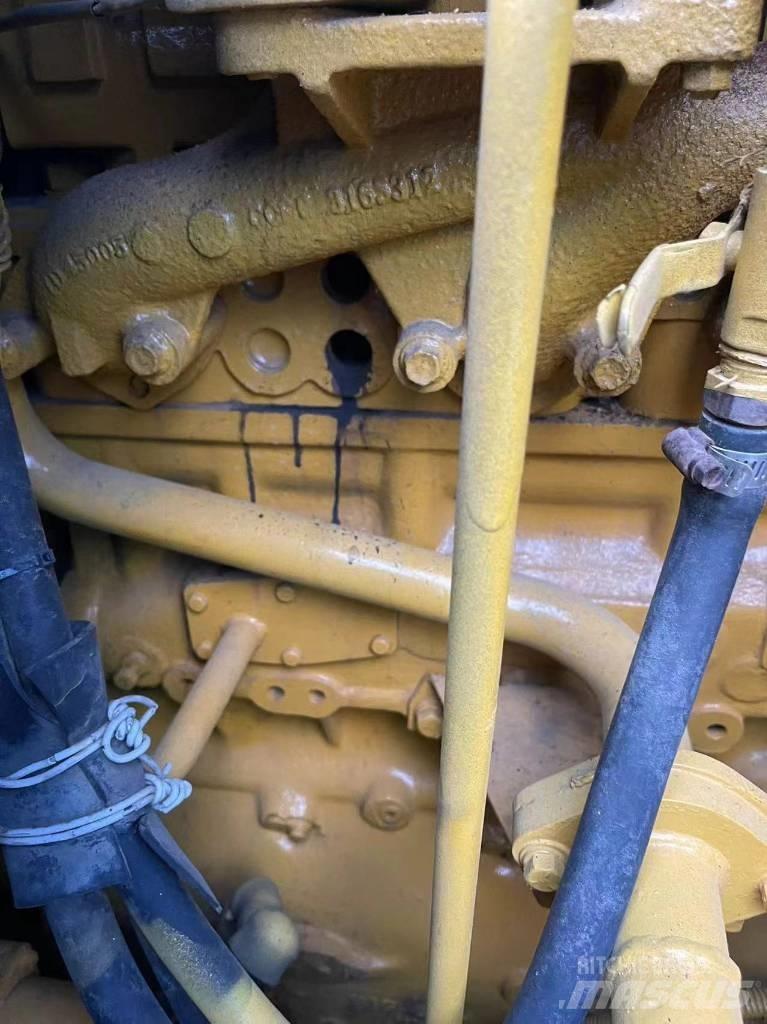 CAT D5N Crawler dozers