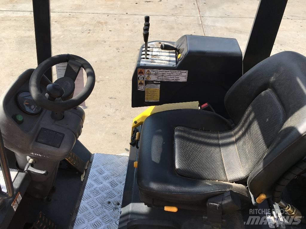 Aisle-Master 20S Narrow aisle truck