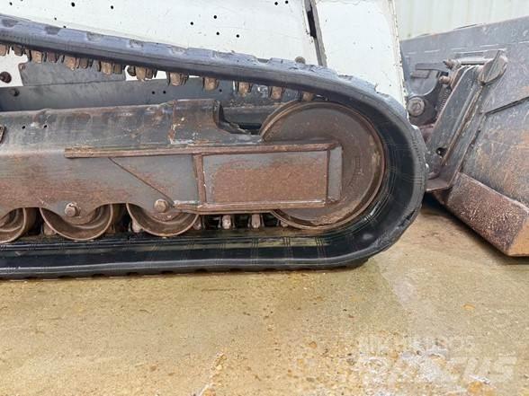 Bobcat T770 Skid steer loaders