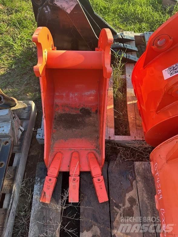 Kubota A0030 Buckets