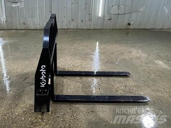 Kubota PFL4648 Forks