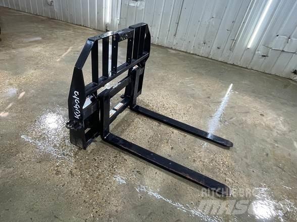 Kubota PFL4648 Forks