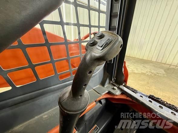 Kubota SSV65 Skid steer loaders