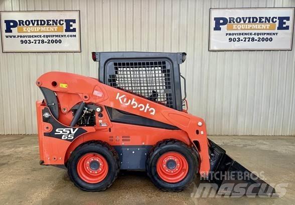 Kubota SSV65 Skid steer loaders