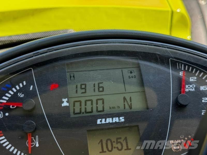 CLAAS AXION 870 Tractors