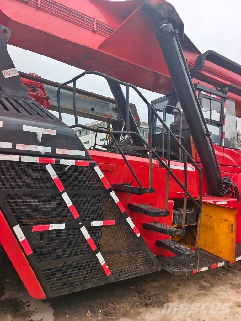 Sany SRSC 45 C30 Reach stackers