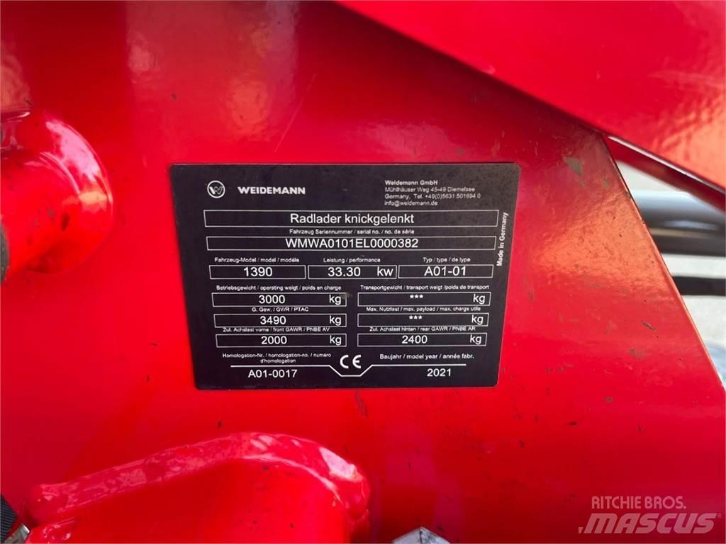 Weidemann 1390 Farm machinery