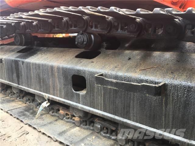 Hitachi EX 200 Crawler excavators