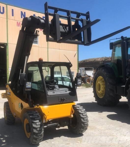 JCB 520-40 Telehandlers