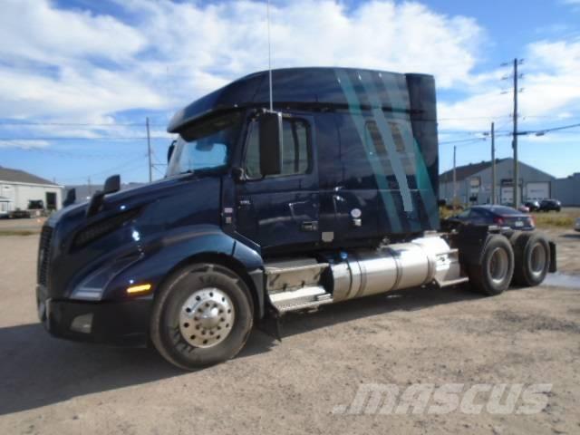 Volvo VNL740 Prime Movers