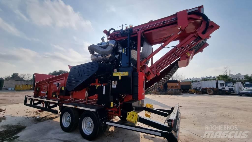 Morbark WH2400XP Wood chippers