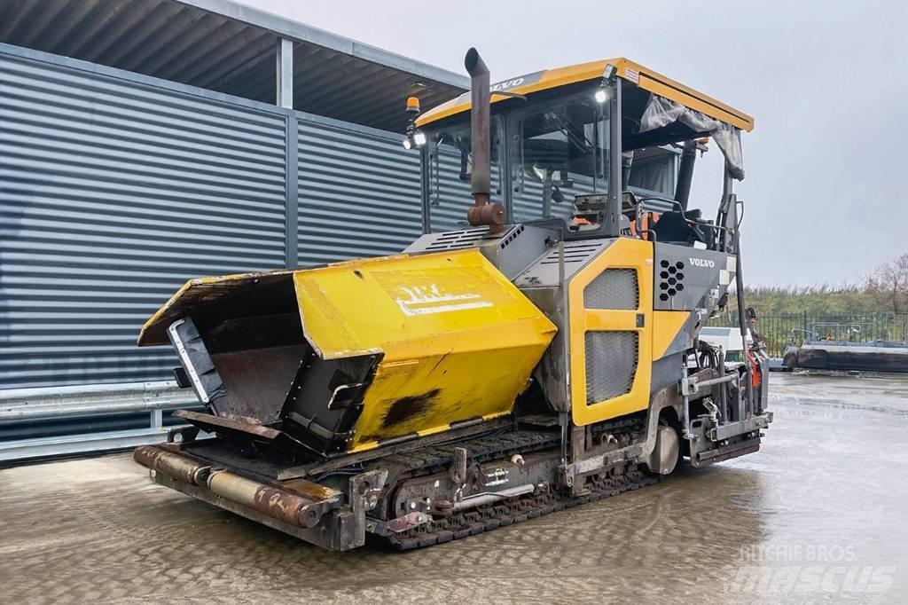 Volvo P7820C Asphalt pavers
