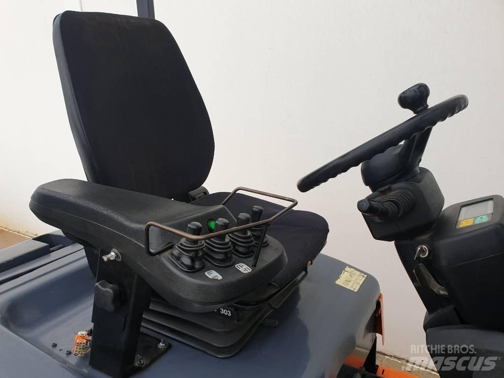 Toyota 7FBEF15 Electric forklift trucks