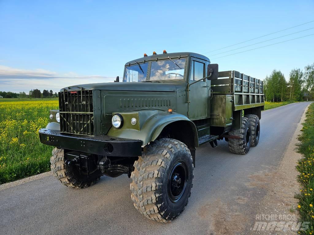 Kraz 255 B Beavertail Flatbed / winch trucks