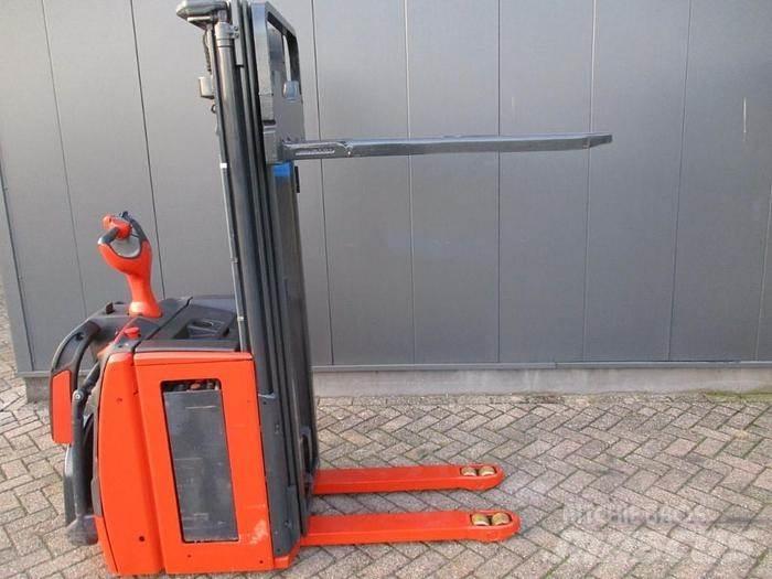 Linde L14 AP Pedestrian stacker