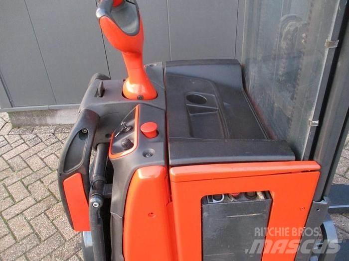 Linde L14 AP Pedestrian stacker