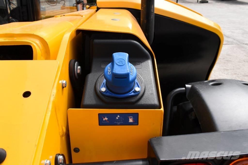 JCB 527-58 Agri Telehandlers