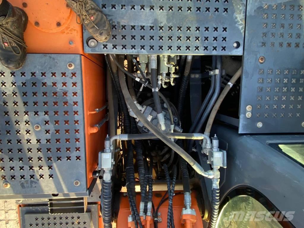 Doosan DX 255 LC-5 Crawler excavators