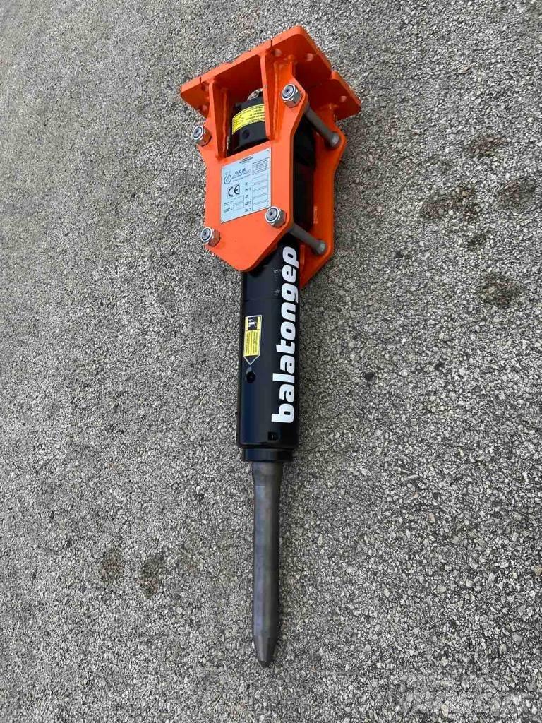 OCM Törőfej tüskével Backhoe