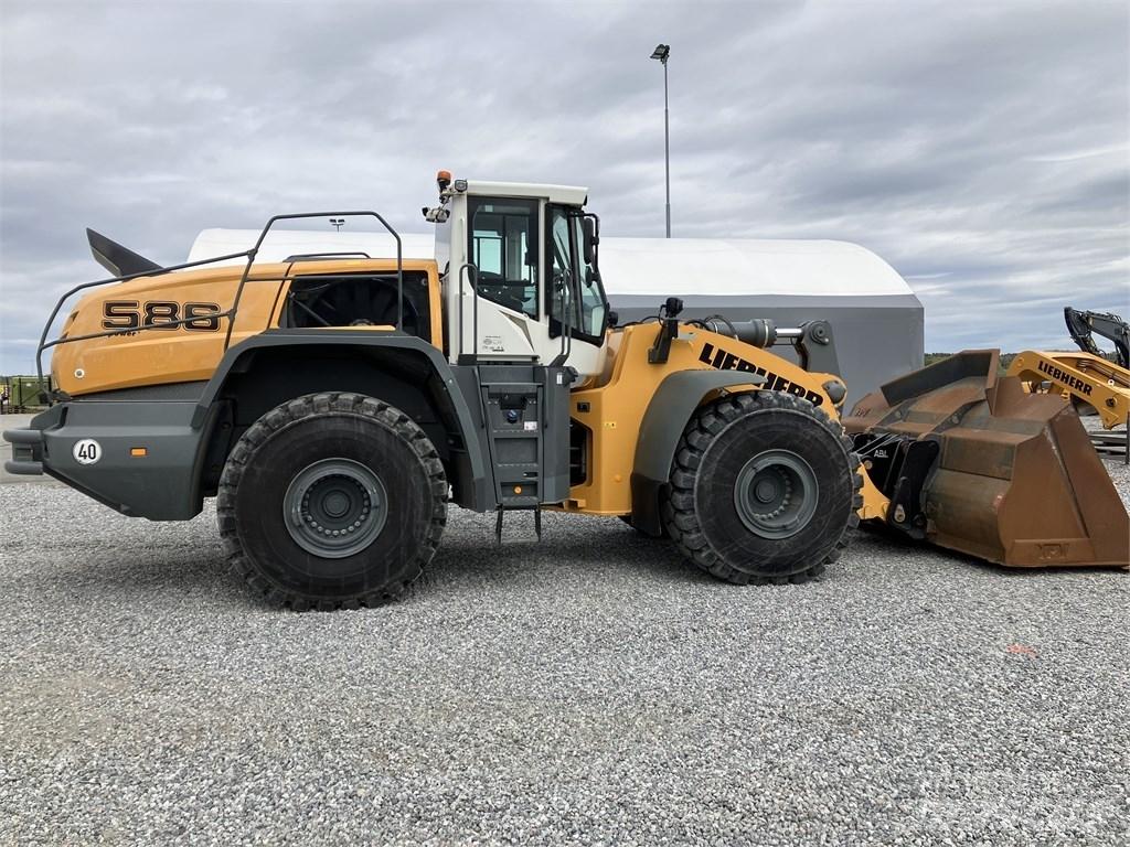 Liebherr L586 Xpower Wheel loaders