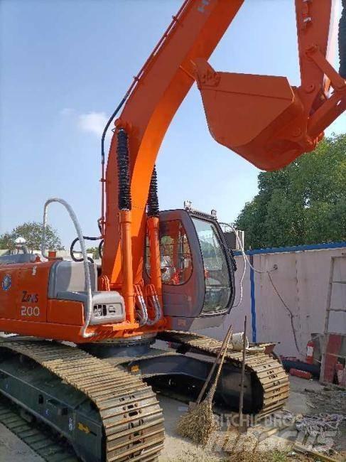 Hitachi Zaxis 200 Crawler excavators