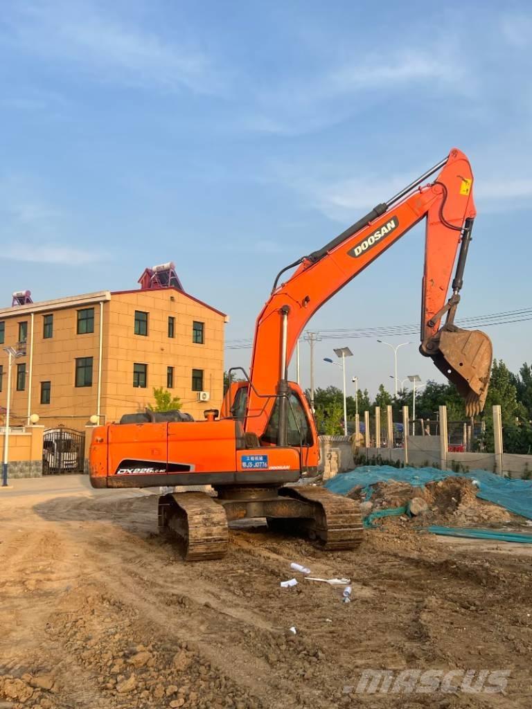 Doosan DX225LC-9C Crawler excavators