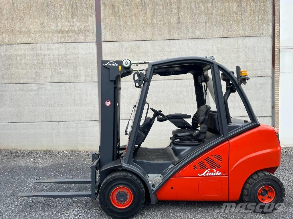 Linde H35D-01 Diesel trucks