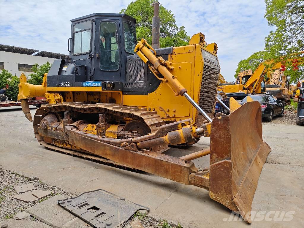 Shantui SD22 Crawler dozers