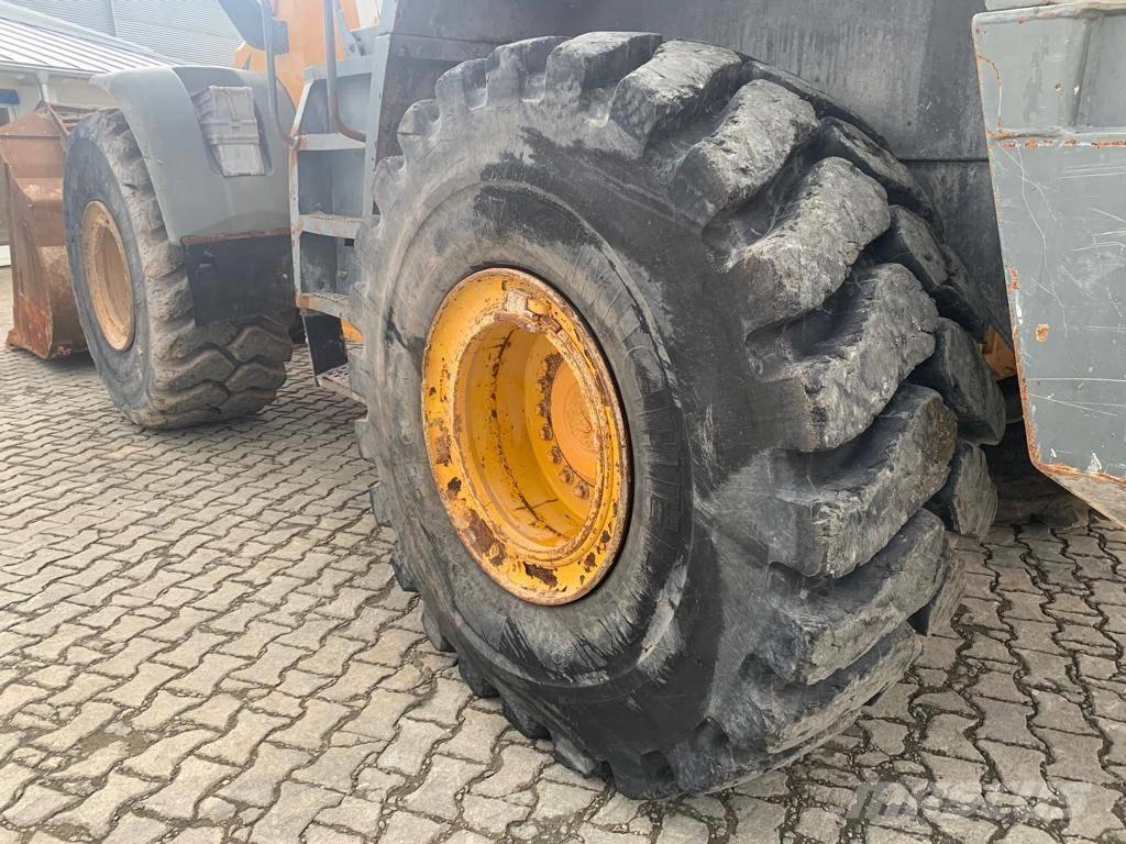 Liebherr L 576 Wheel loaders