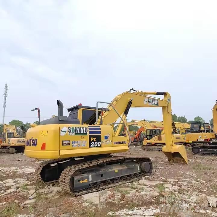 Komatsu PC200 Mini excavators  7t - 12t