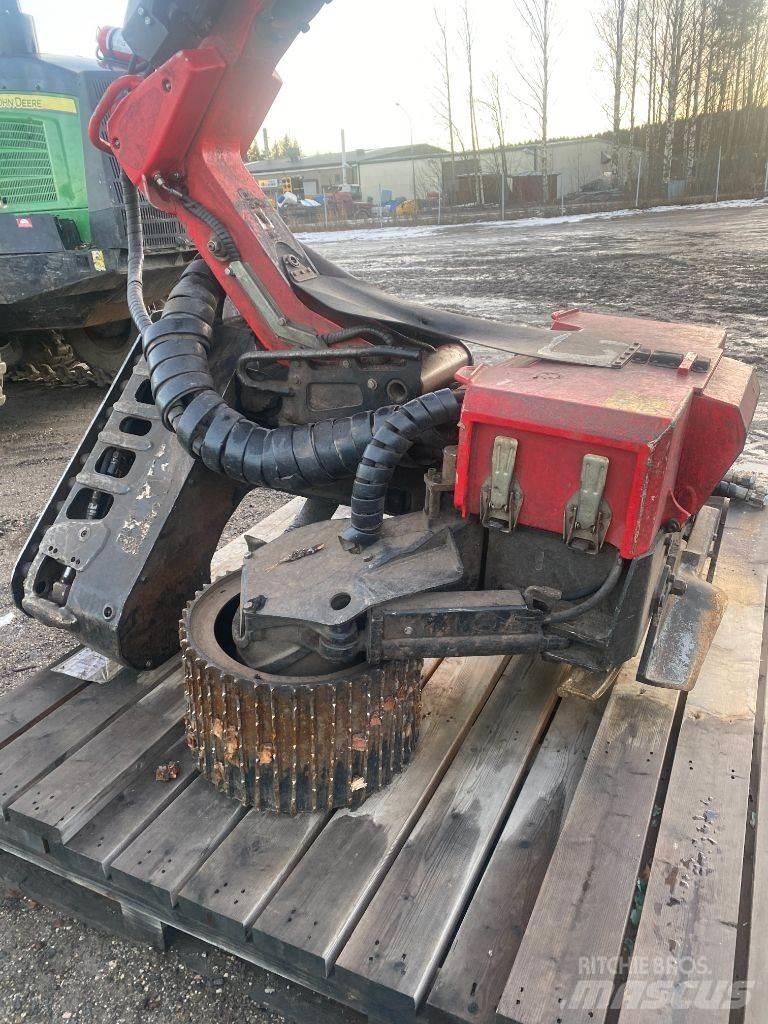 Komatsu S132 Harvester heads