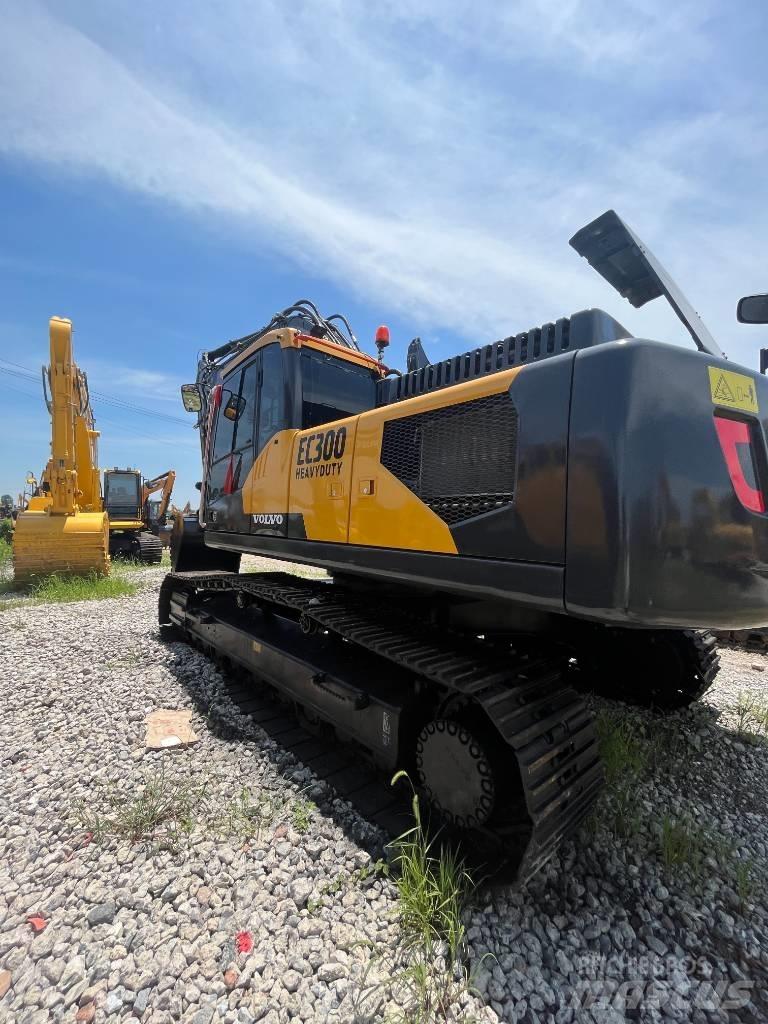 Volvo EC 300 Crawler excavators