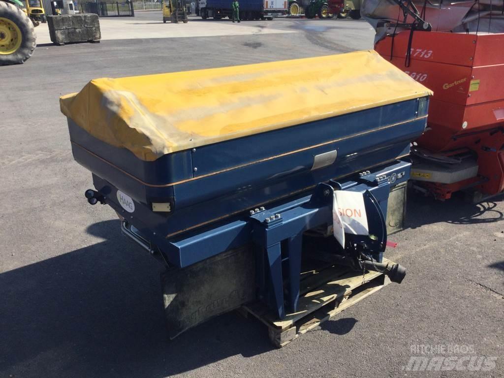 Bogballe M2W Fertilizer sprayers