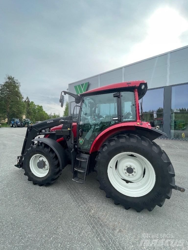 Valtra A105 Tractors