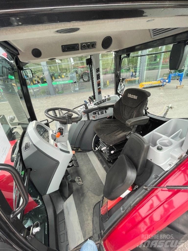 Valtra A105 Tractors