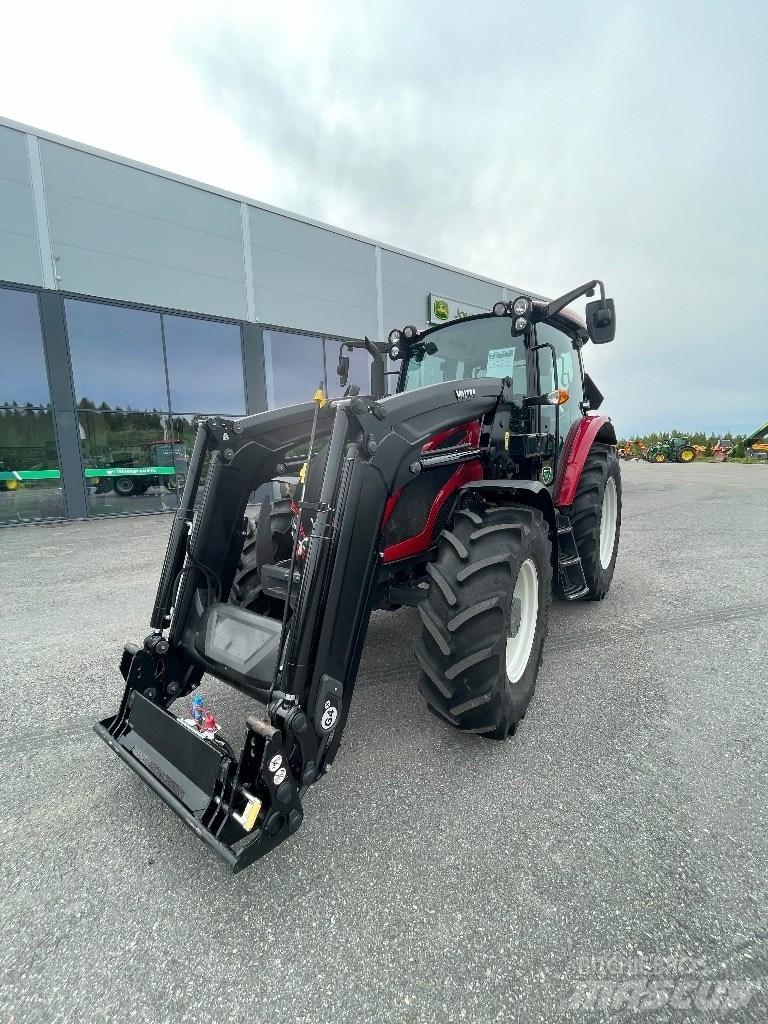 Valtra A105 Tractors